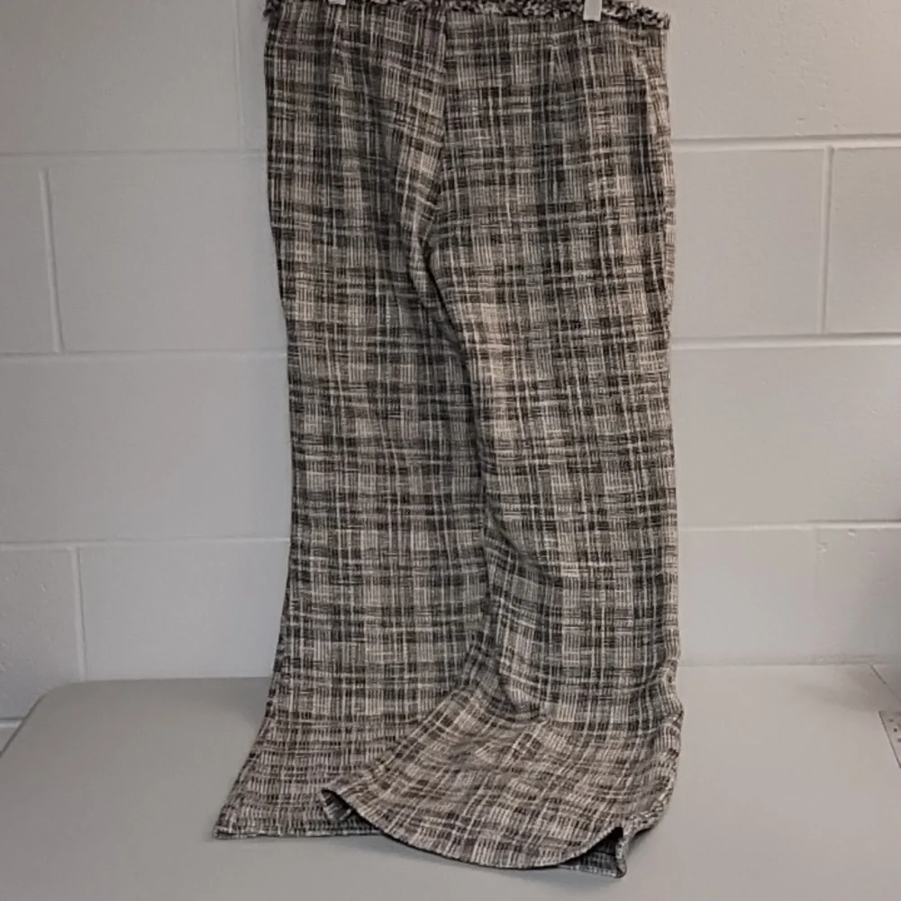 Zara 8 Textured Raw Fringe Edged Trouser Pants Boot Cut Glen Plaid Black Cream